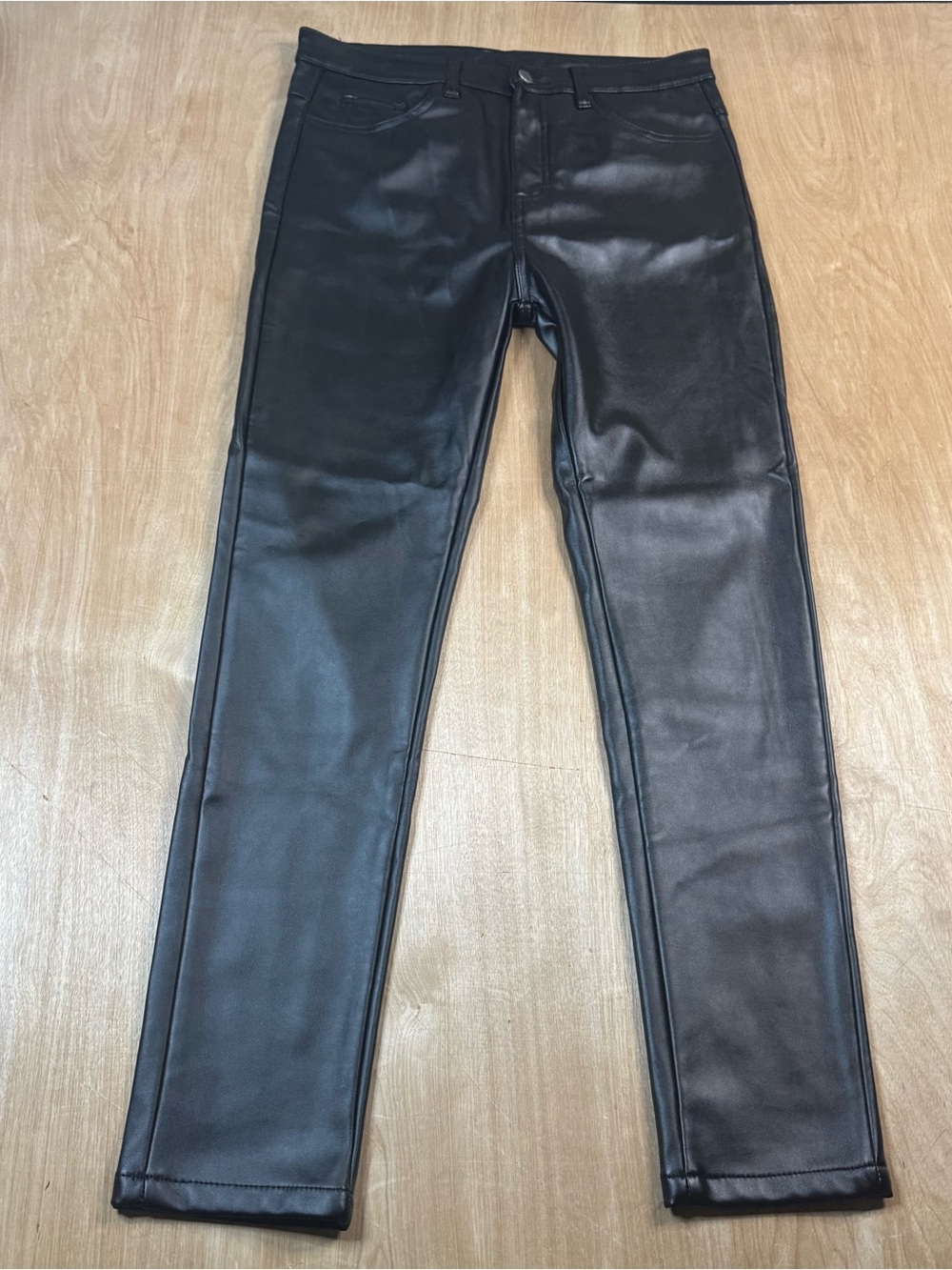 Fashion Jeans Men’s  Black Faux Leather Mid Rise Skinny Pants Pockets 31"